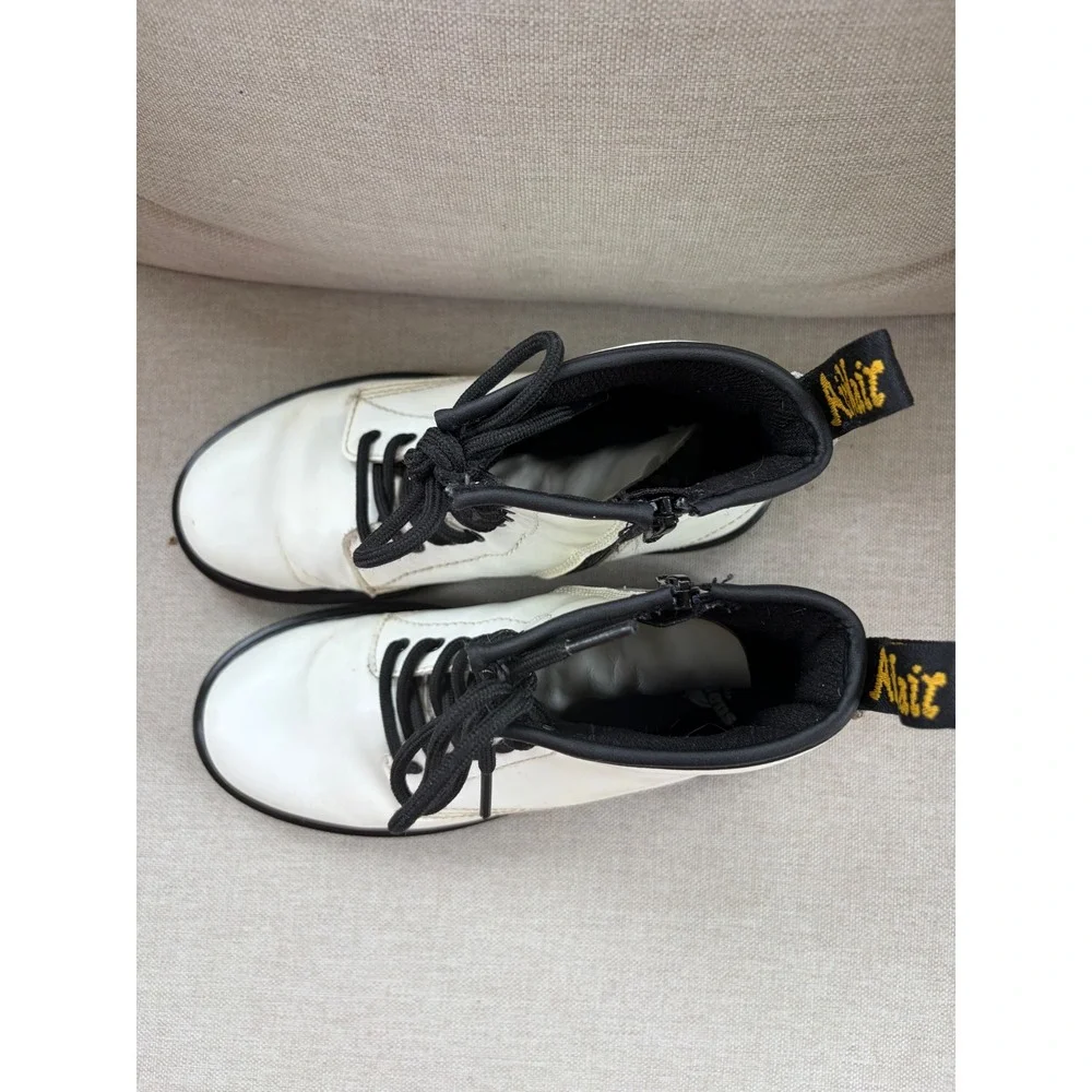 Dr. Martens 1460 J Boots Kids Size 4 US M 5 US L White Good Combat Zip Leather